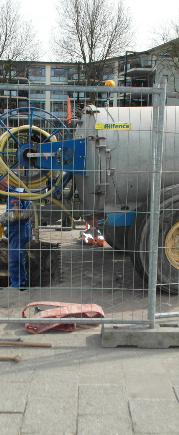 Relining Rijswijk 16 31-3-2014.JPG