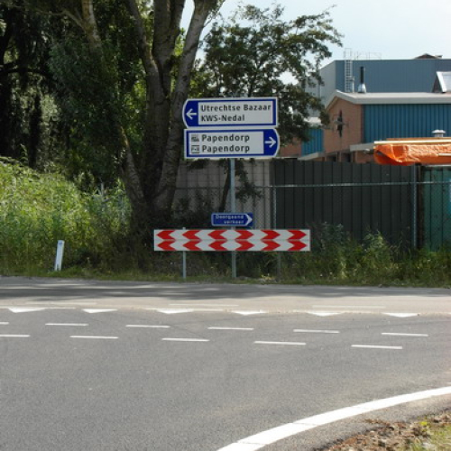 Keerkring toegang 1a.JPG